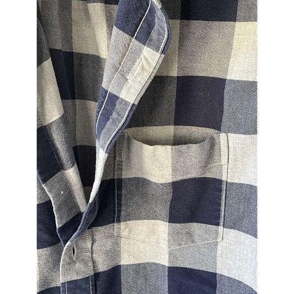 Men's Old Navy Plaid button down size large - Picture 4 of 4